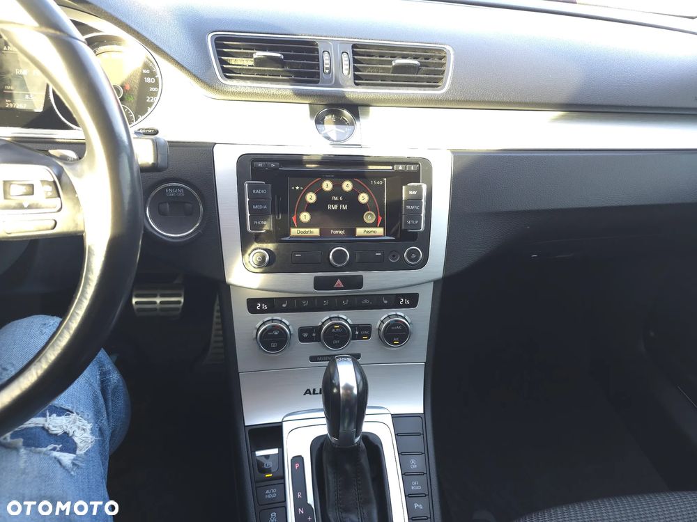 Volkswagen Passat Alltrack - 27