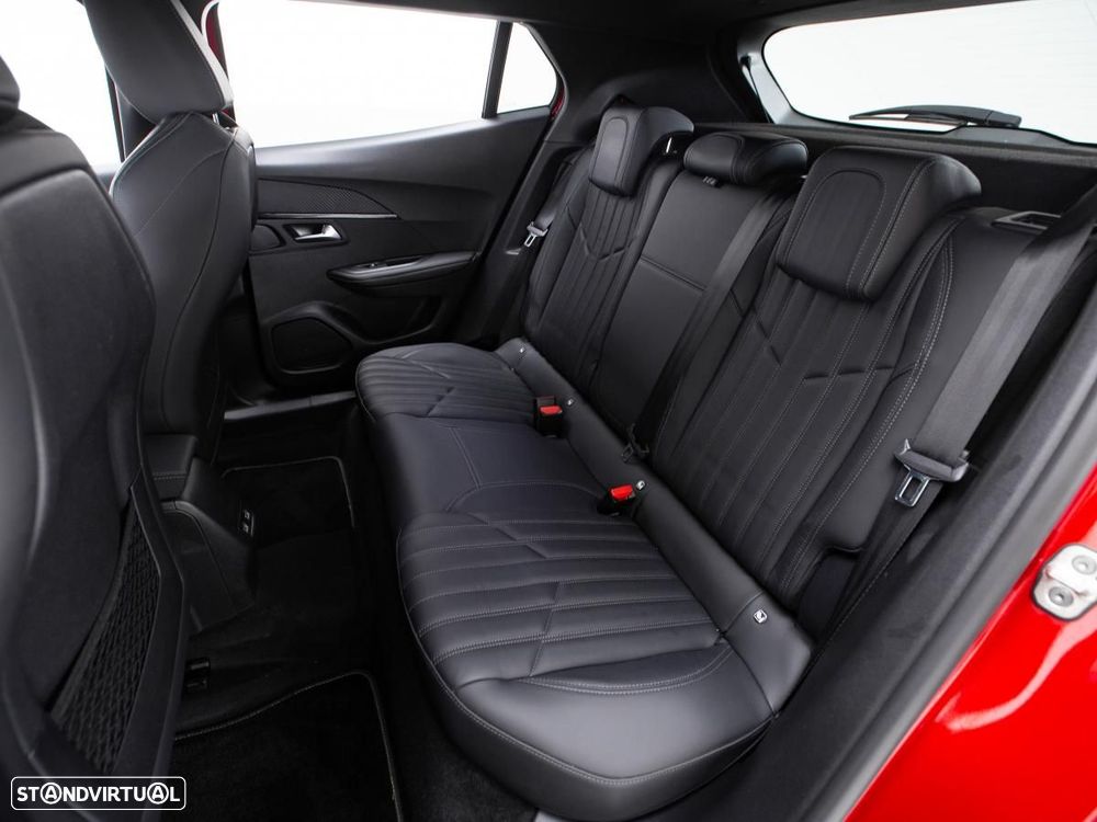 Peugeot e-2008 GT Pack - 11