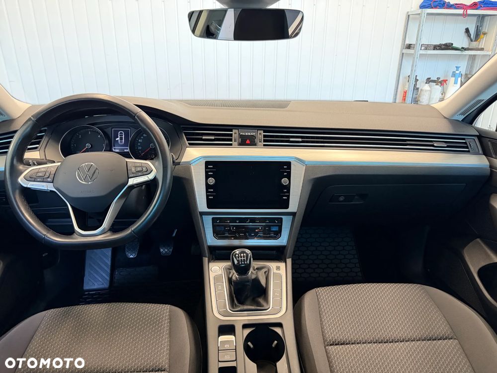 Volkswagen Passat 2.0 TDI EVO Elegance - 24