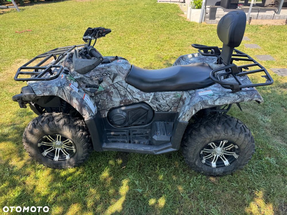 CFMoto CForce - 10