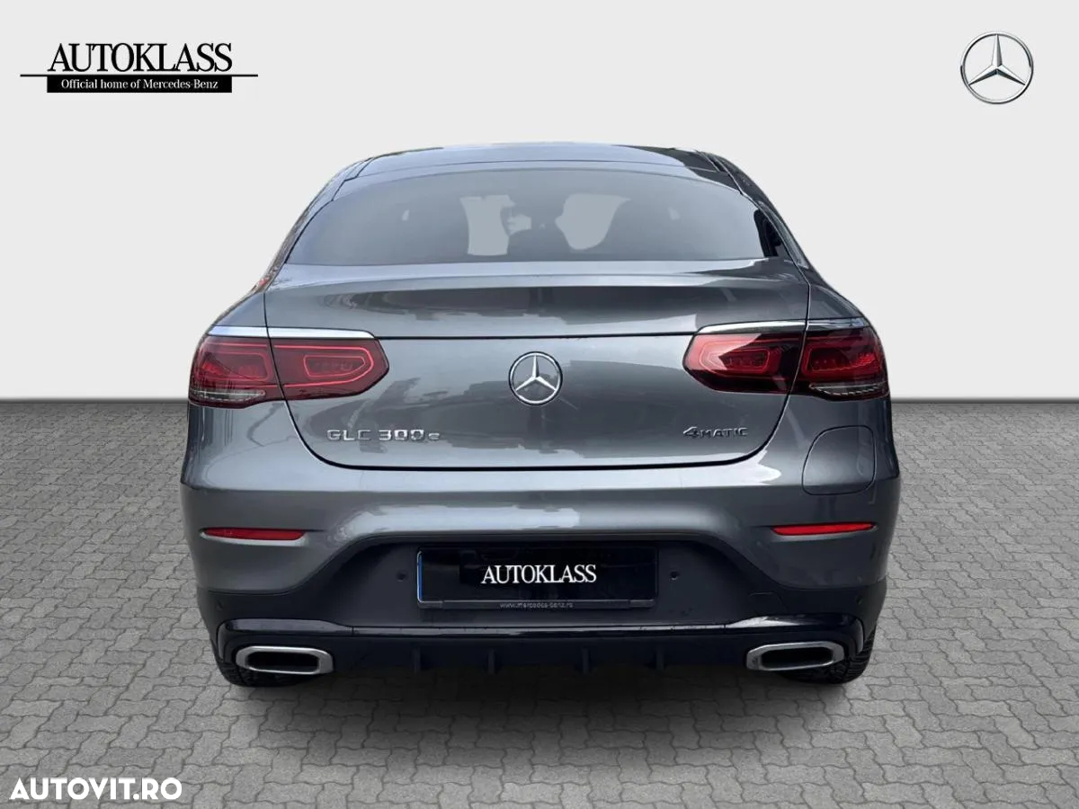 Mercedes-Benz GLC 300 e 4MATIC - 4