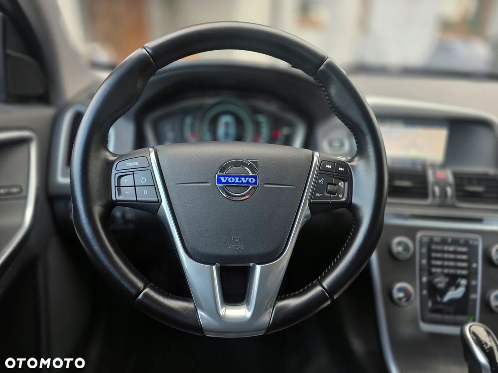 Volvo XC 60 - 25