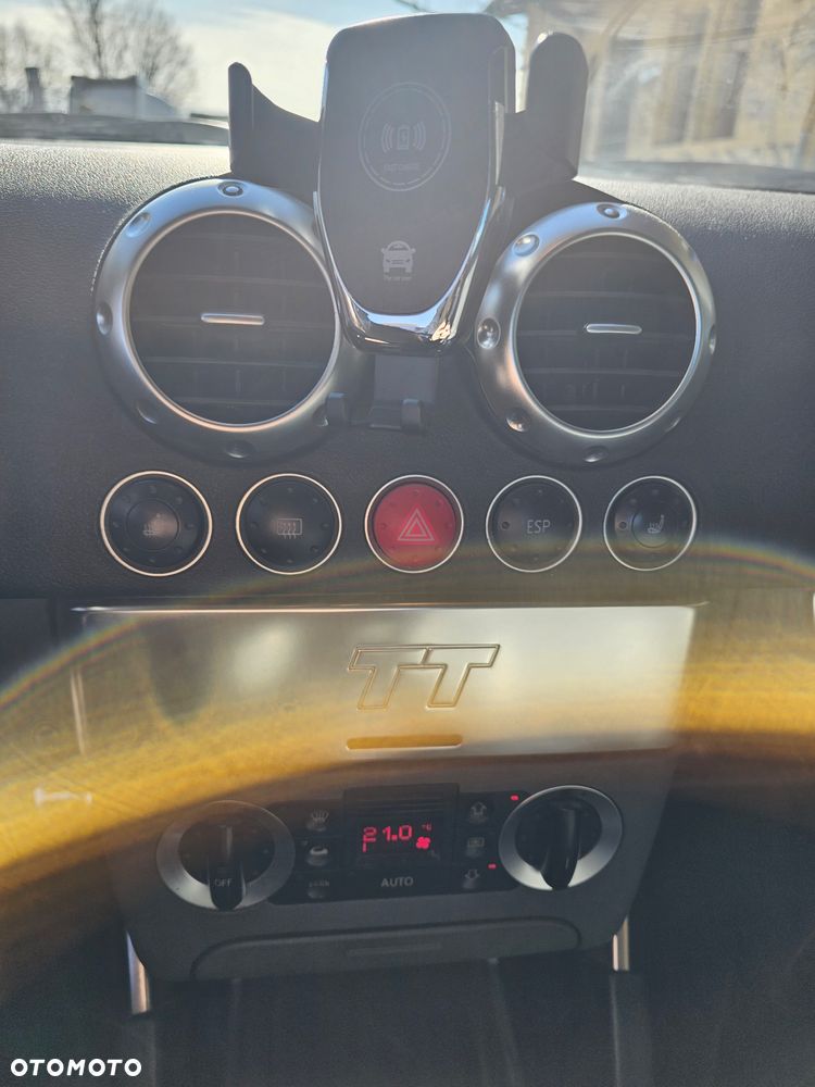 Audi TT Coupé 1.8T - 16