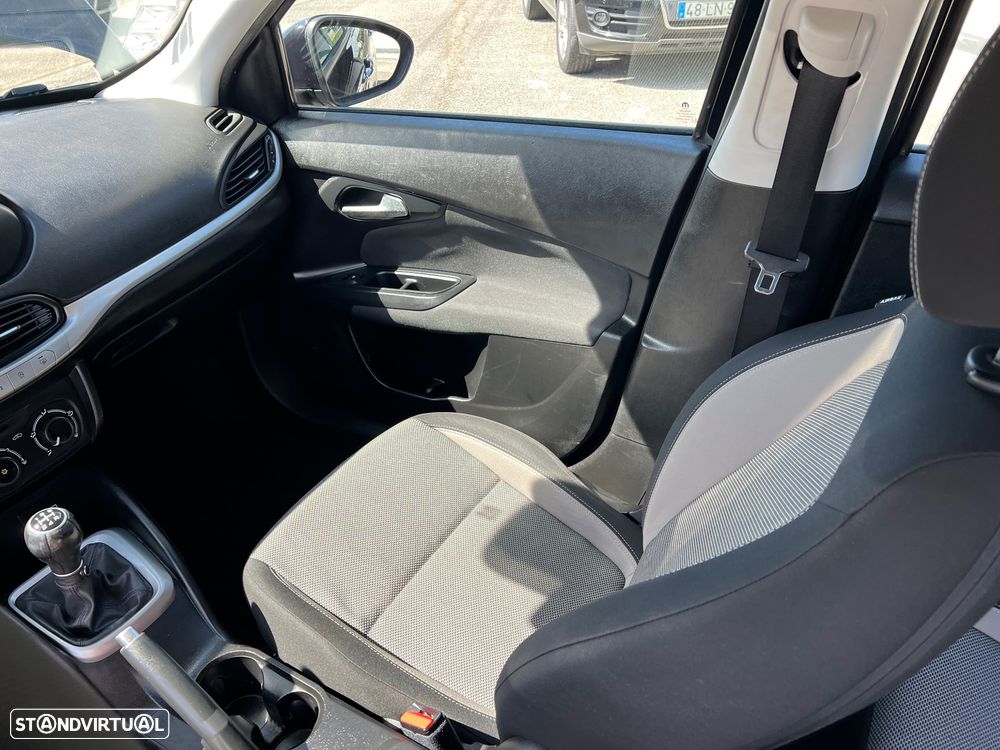 Fiat Tipo 1.3 M-Jet Lounge - 33