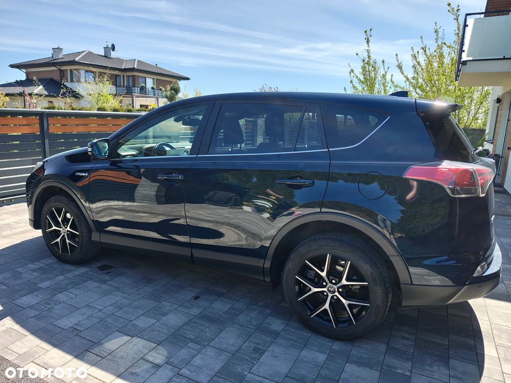 Toyota RAV4 Hybrid Premium 4x2 - 7