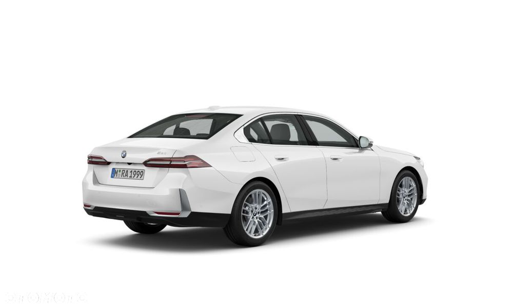 BMW Seria 5 520i mHEV - 4