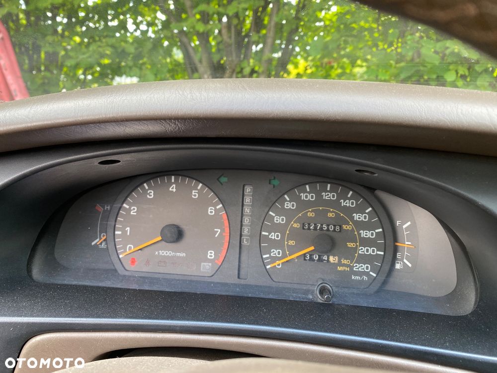 Toyota Camry 3.0 V6 LE - 15