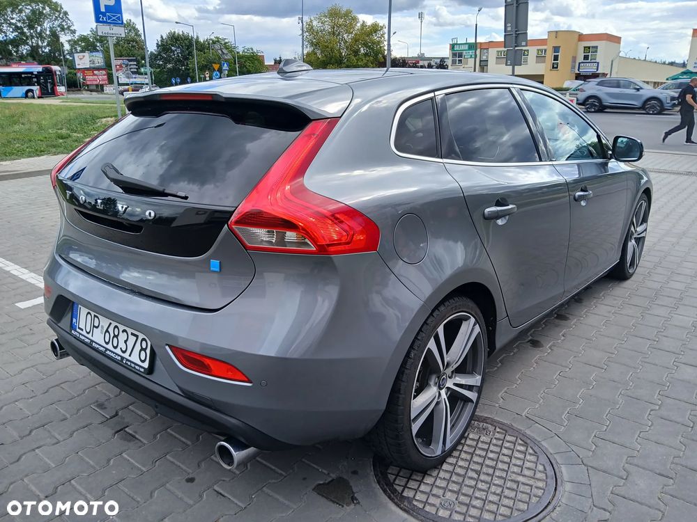 Volvo V40 D4 Drive-E Ocean Race - 33