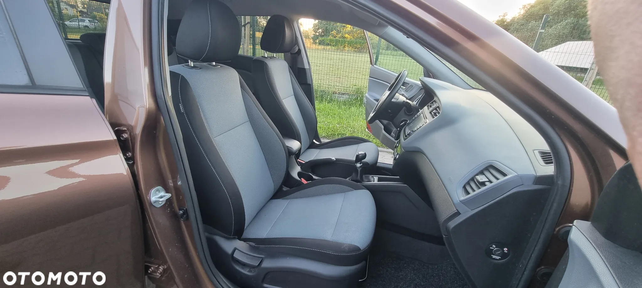 Hyundai i20 - 18