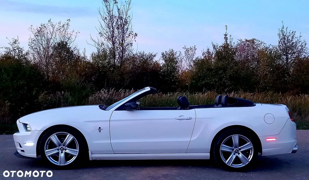 Ford Mustang 3.7 V6 Premium - 22