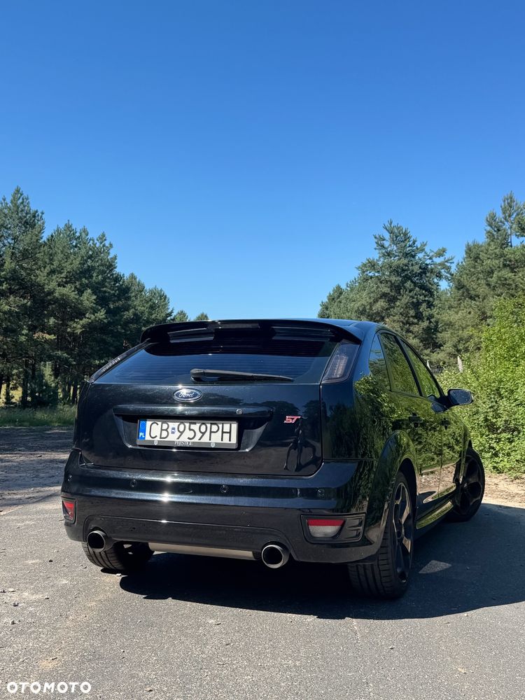 Ford Focus ST - 13