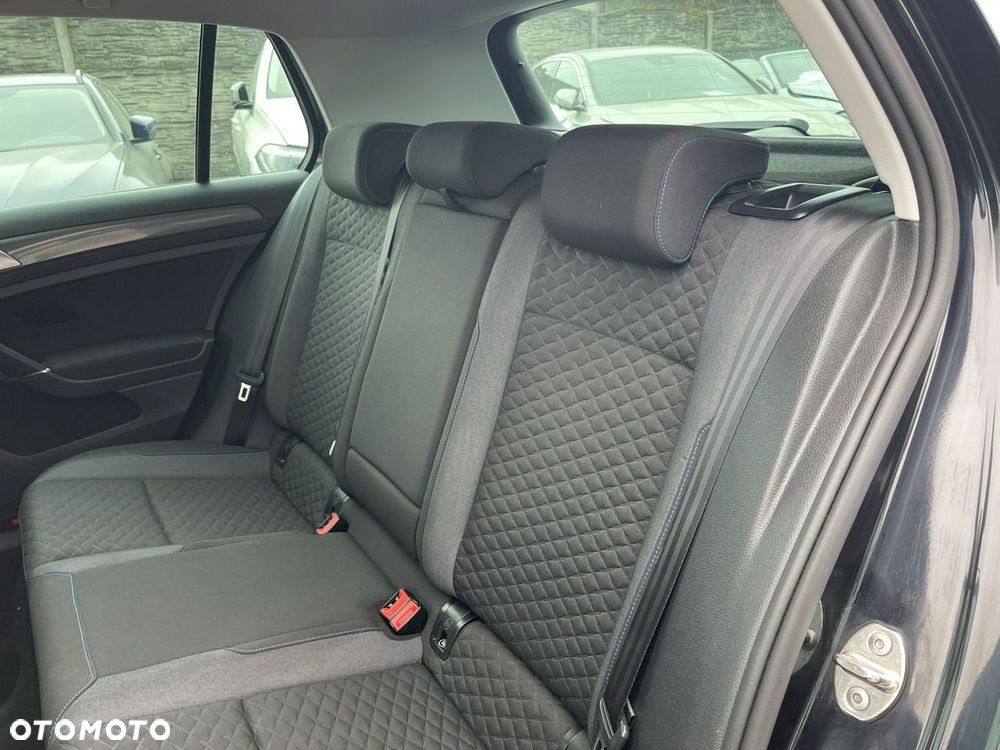 Volkswagen Golf 1.6 TDI SCR Join - 12