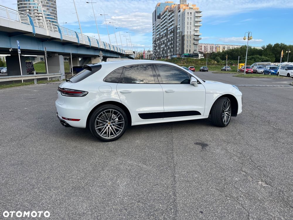 Porsche Macan Turbo - 12