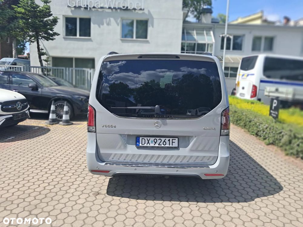 Mercedes-Benz Klasa V 300 d 9G-Tronic Exclusive (d³ugi) - 3