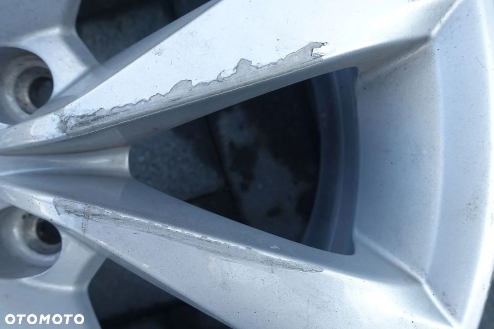 FELGA FELGI VW GOLF VII 17" 7,0 ET 49 5x112 - 9