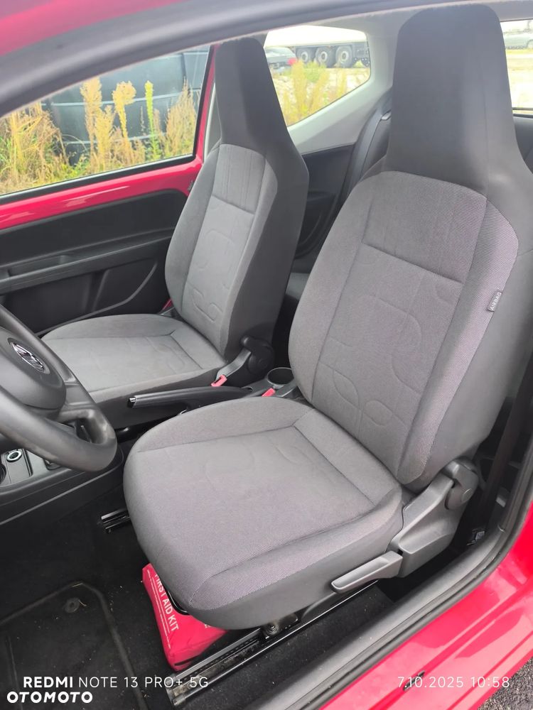 Volkswagen up! 1.0 take CityLine - 12