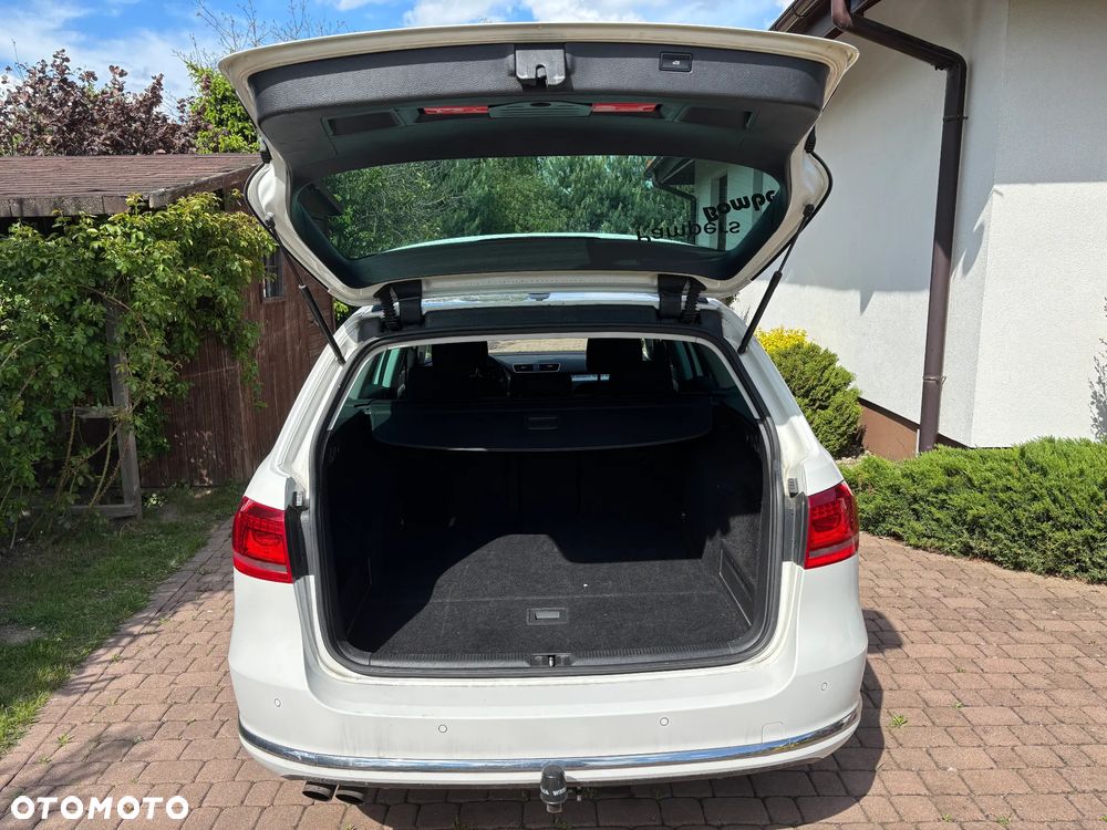 Volkswagen Passat Variant 2.0 TDI DPF Sportline - 21