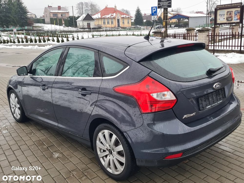 Ford Focus - 10