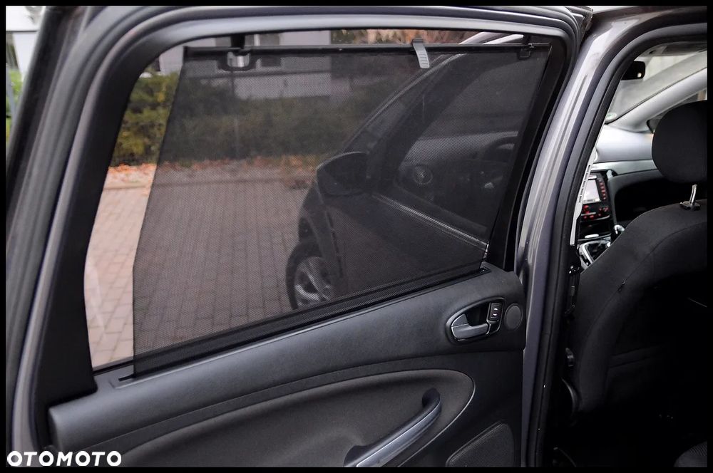 Ford S-Max 2.0 TDCi DPF Titanium X - 29