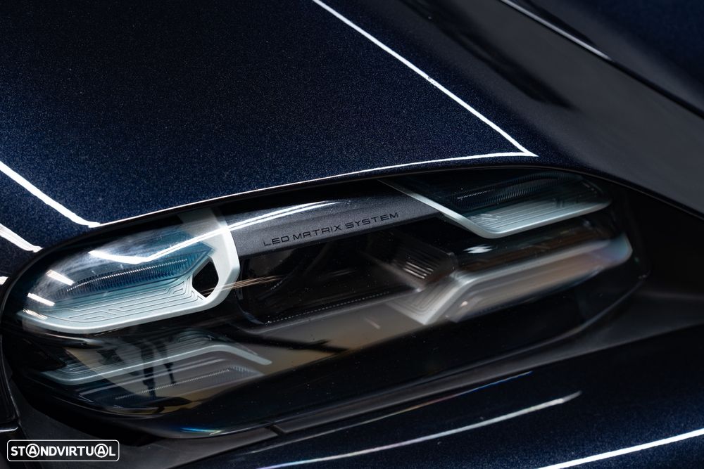 Porsche Taycan Turbo - 7