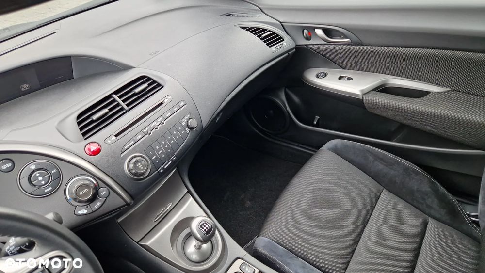 Honda Civic 1.4 i-VTEC Type S - 11