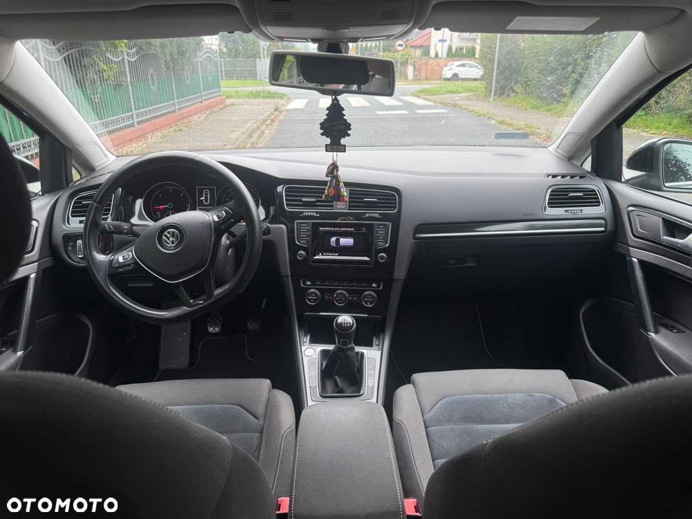 Volkswagen Golf - 7