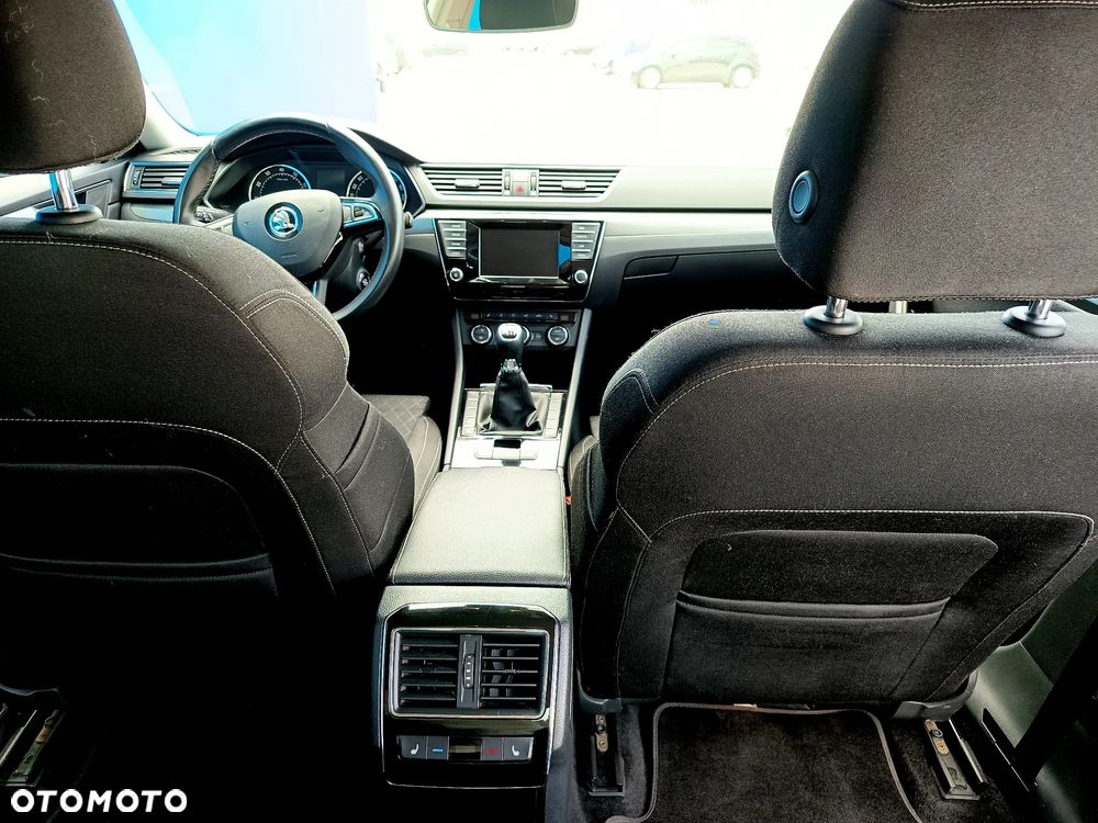 Skoda Superb 1.4 TSI ACT Style - 14