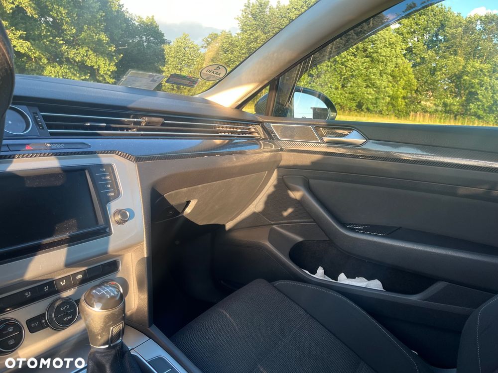 Volkswagen Passat 2.0 TDI BMT Comfortline - 17