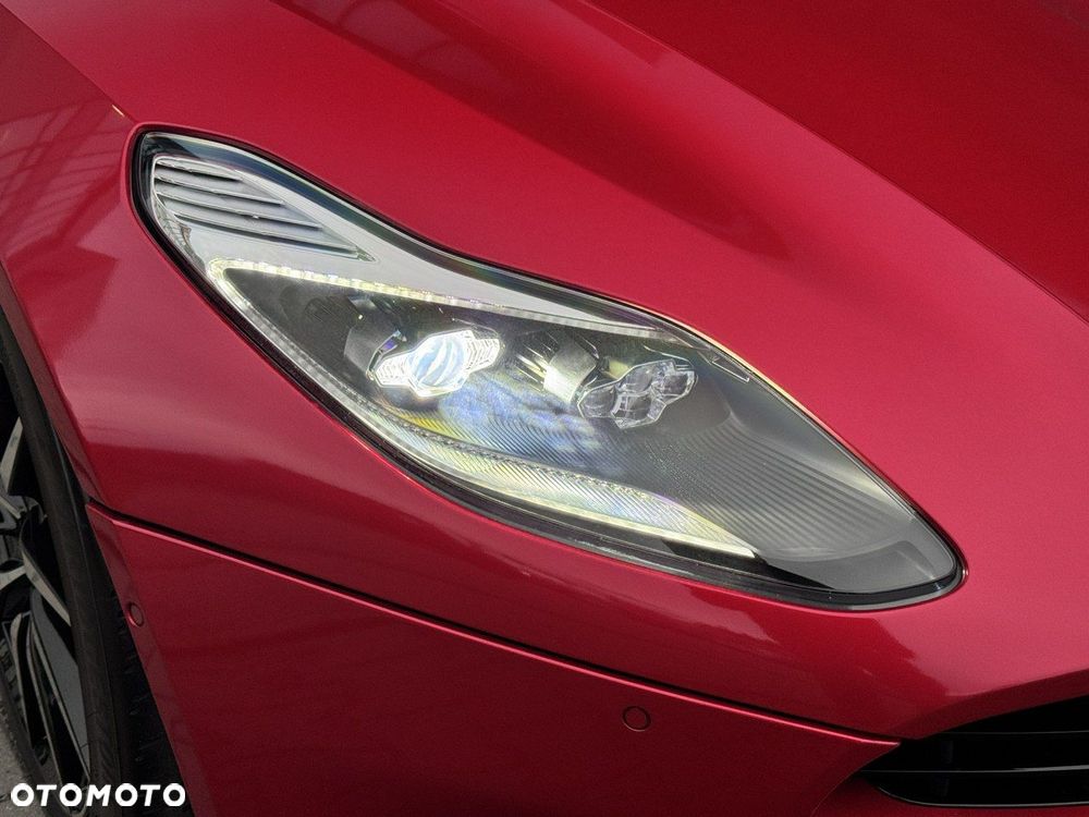 Aston Martin DB11 - 9