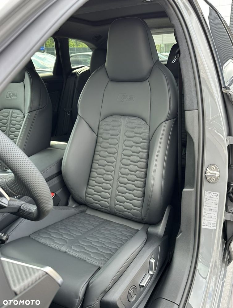 Audi RS6 Avant - 14