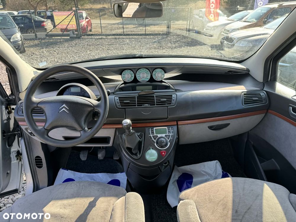 Citroën C8 2.0 Control+ - 18