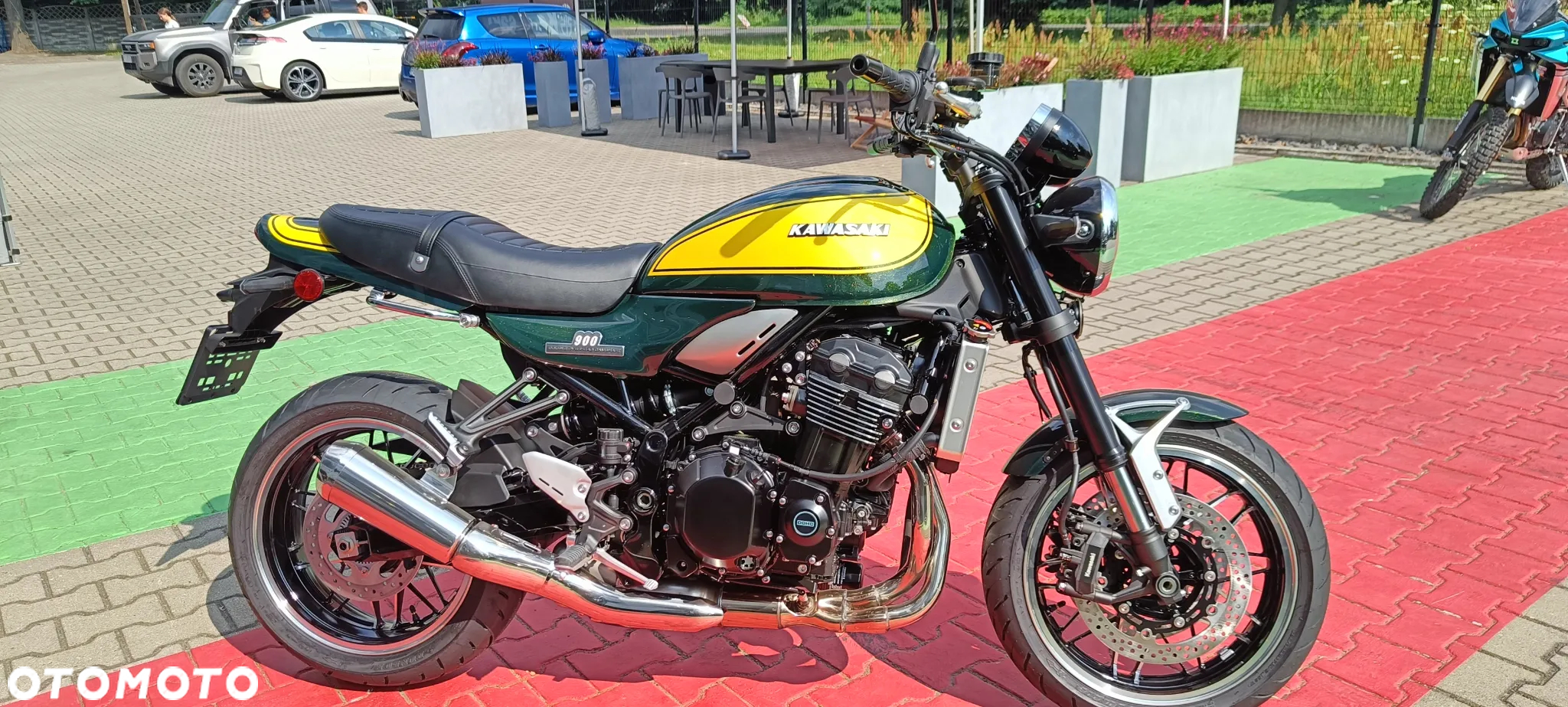 Kawasaki Z 900 RS - 7