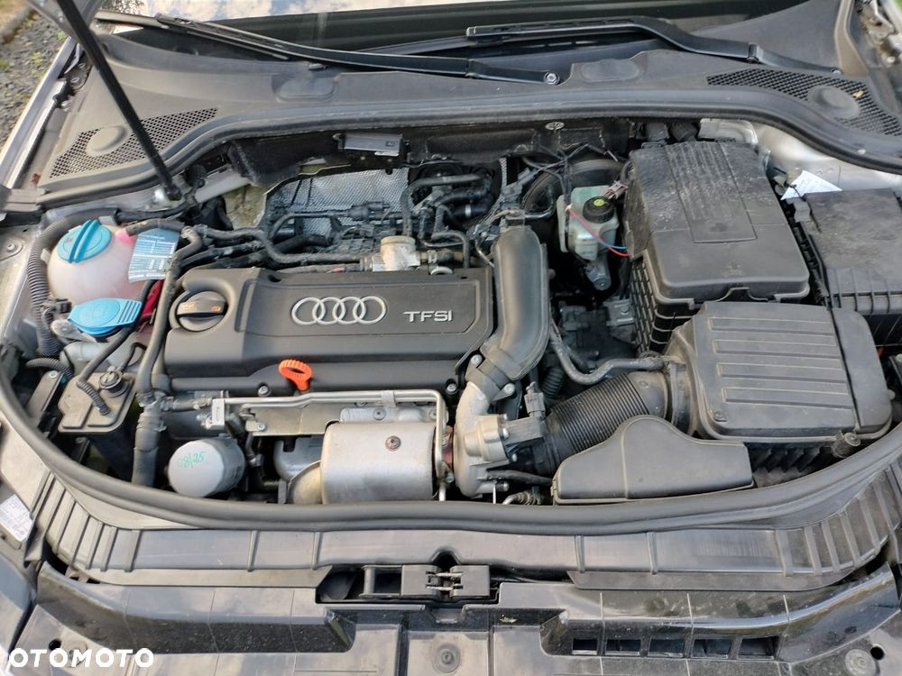 Audi A3 3-drzwiowe 1.4 TFSI S tronic Ambiente - 11