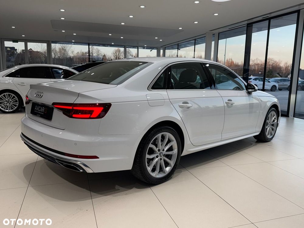 Audi A4 Limousine - 5