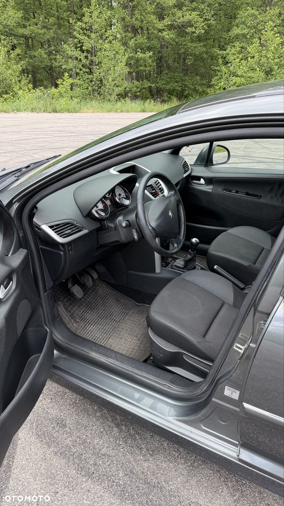 Peugeot 207 - 5