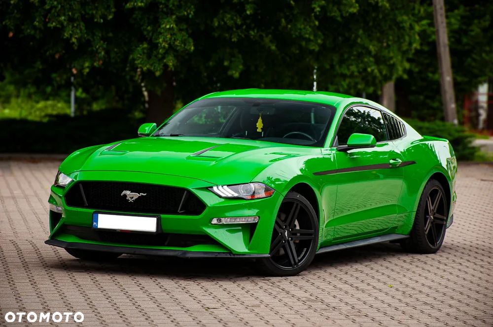 Ford Mustang - 2