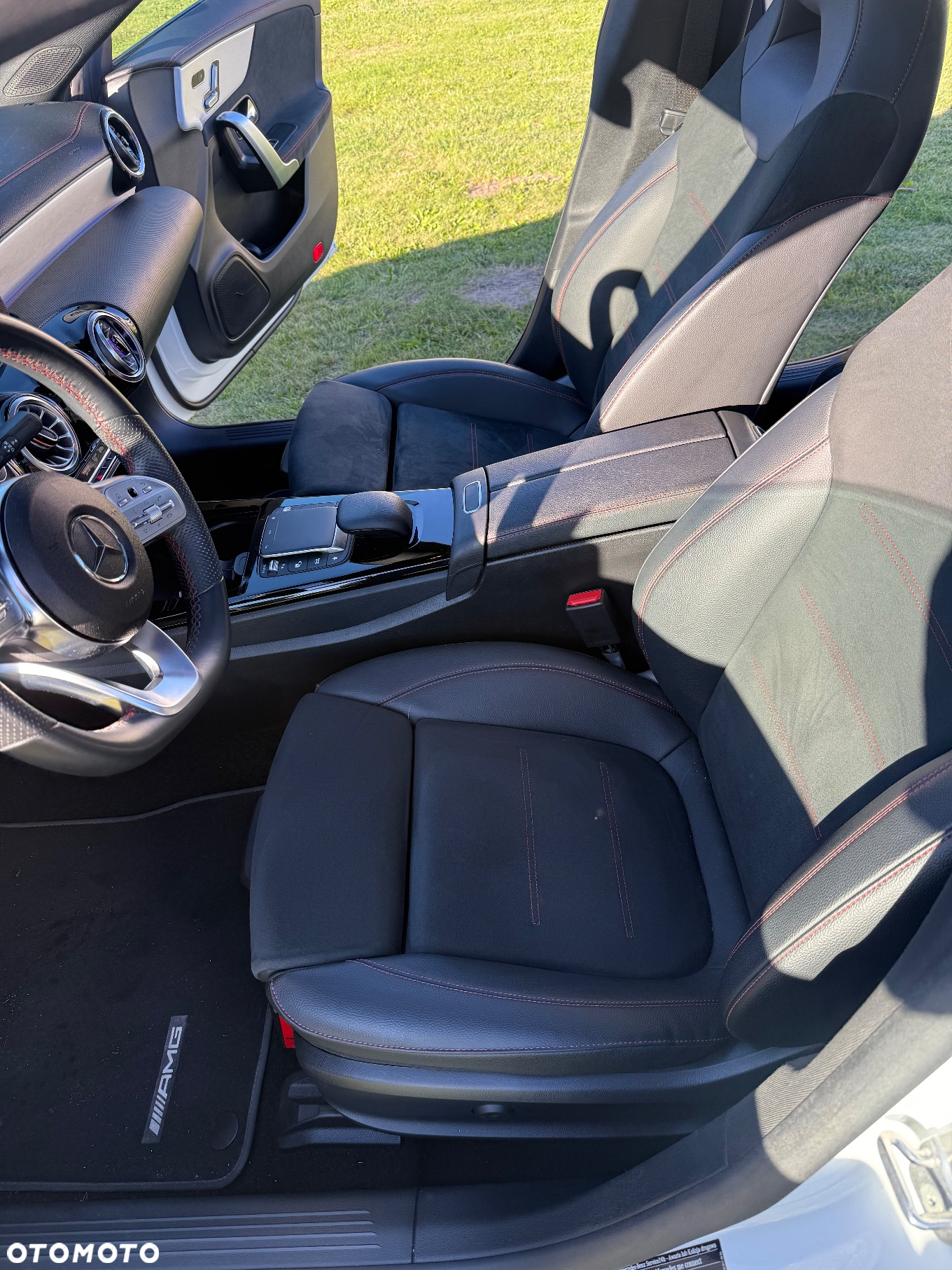 Mercedes-Benz CLA 250 4-Matic AMG Line 7G-DCT - 34