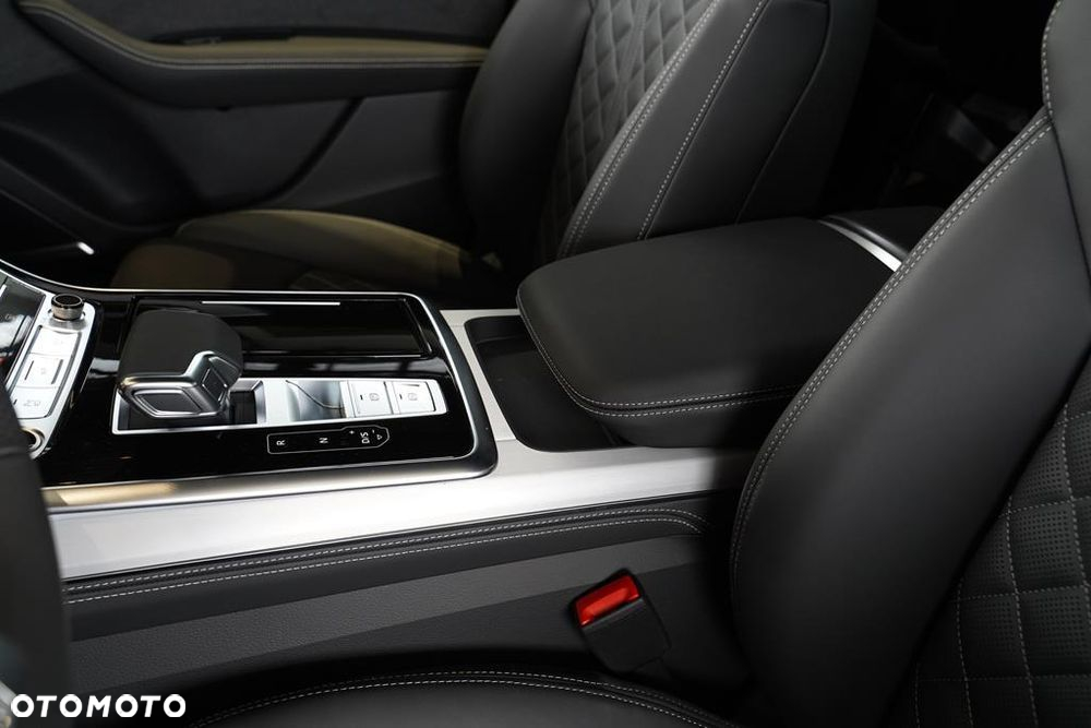 Audi Q8 50 TDI mHEV Quattro Tiptronic - 25