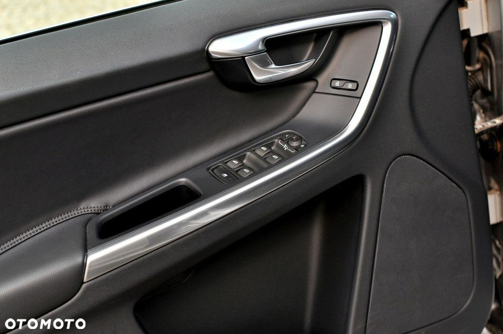 Volvo XC 60 D4 Drive-E Summum - 12