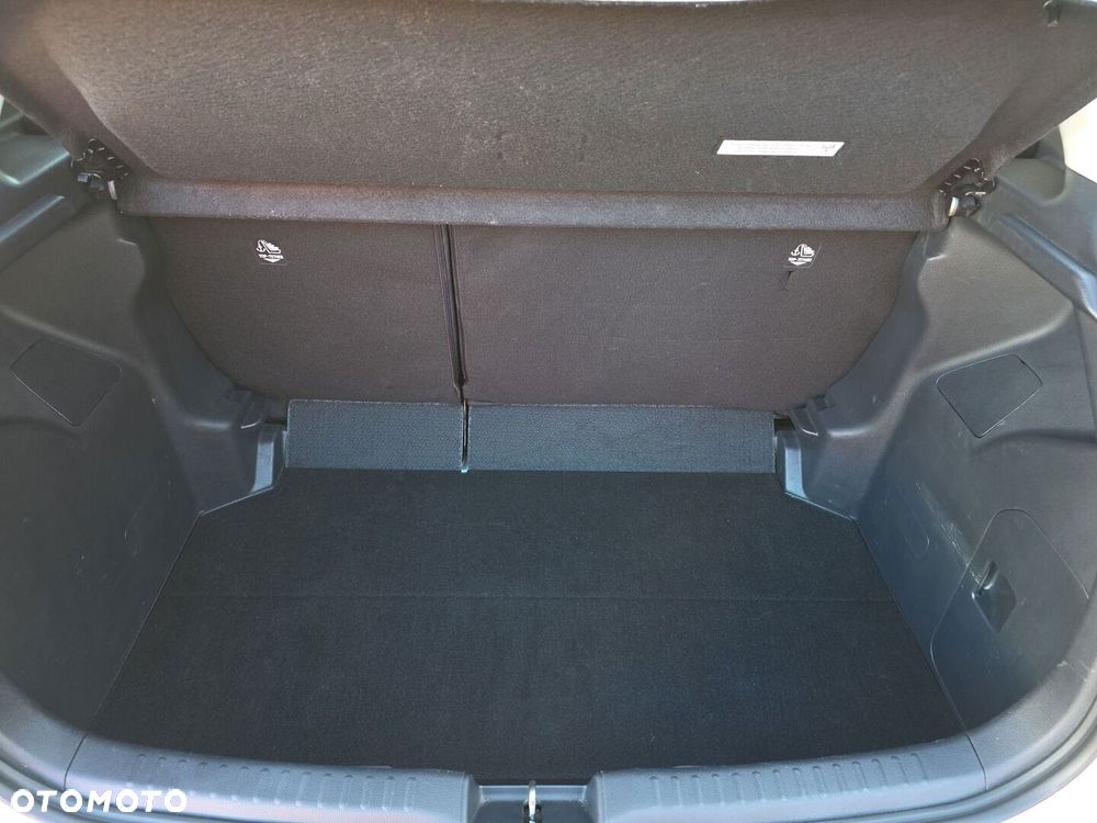 Toyota Yaris Hybrid 1.5 Active - 29