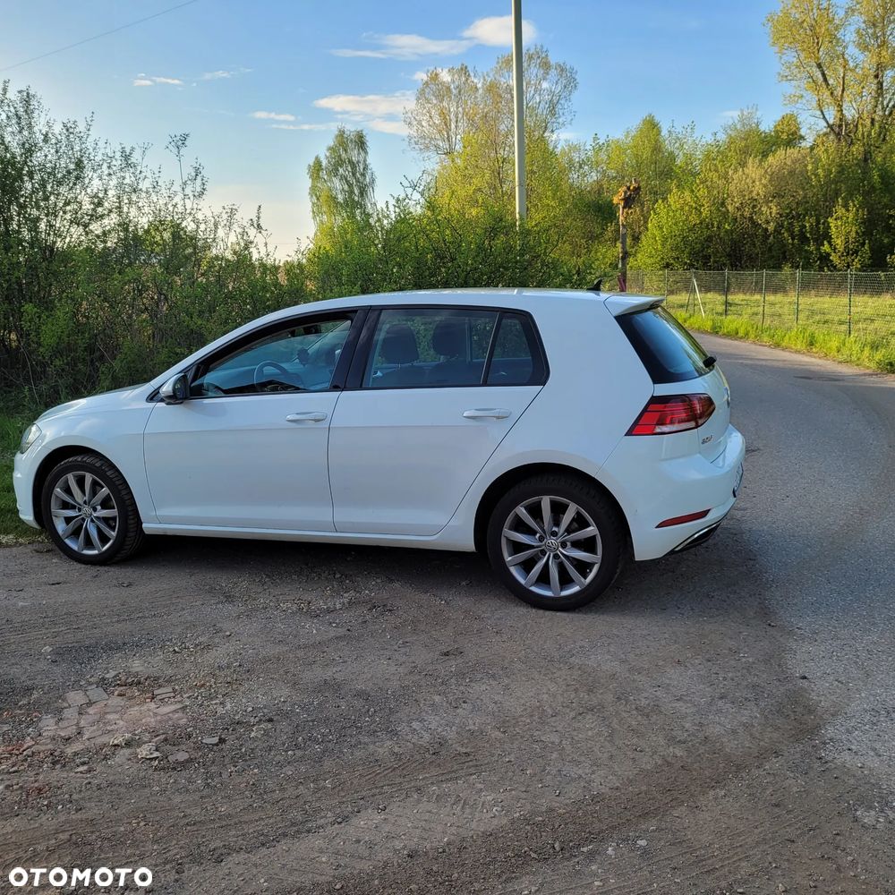 Volkswagen Golf - 3