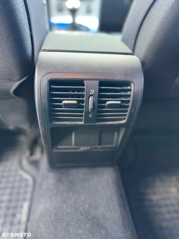 Volkswagen Passat - 7