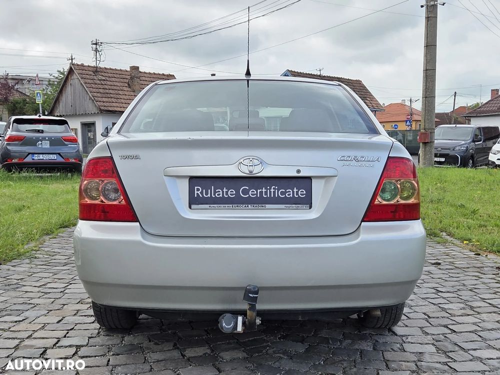 Toyota Corolla 1.6 Sdn. Xellence - 6
