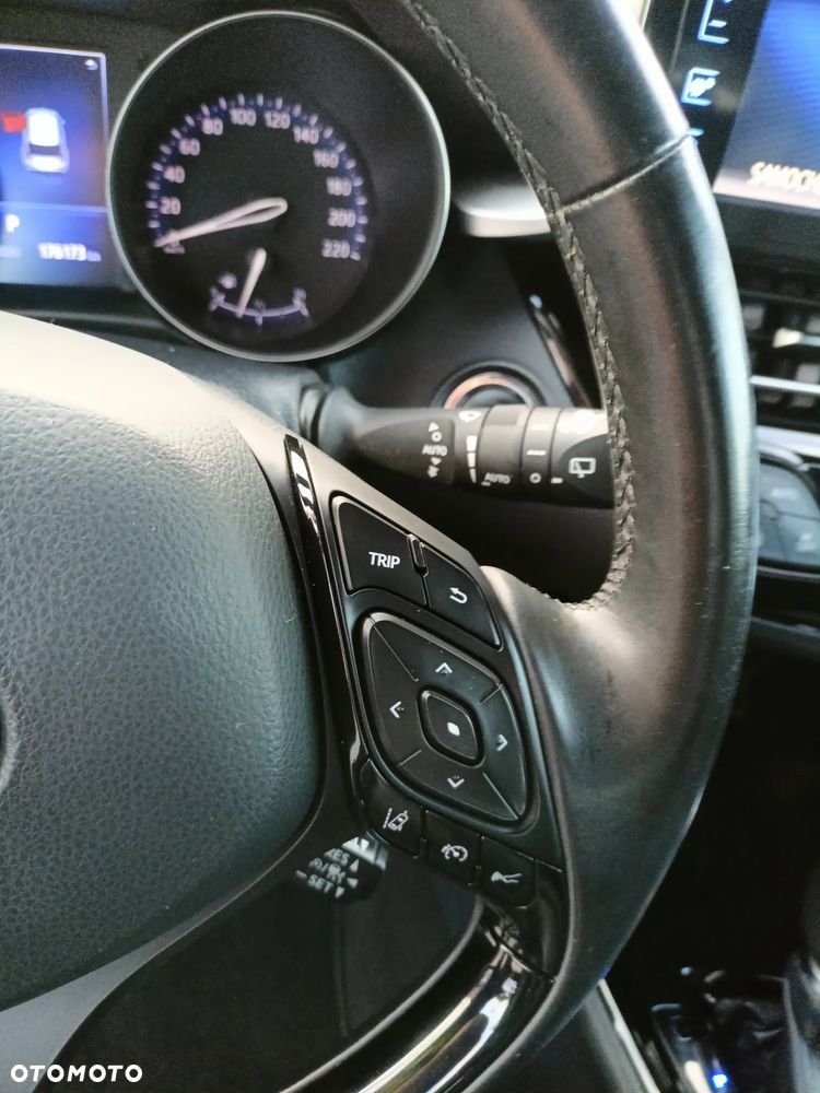 Toyota C-HR - 22