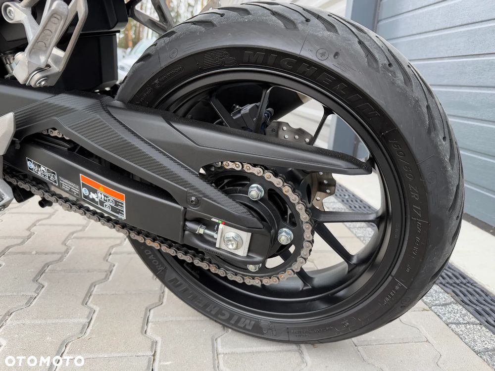 Honda CB - 16
