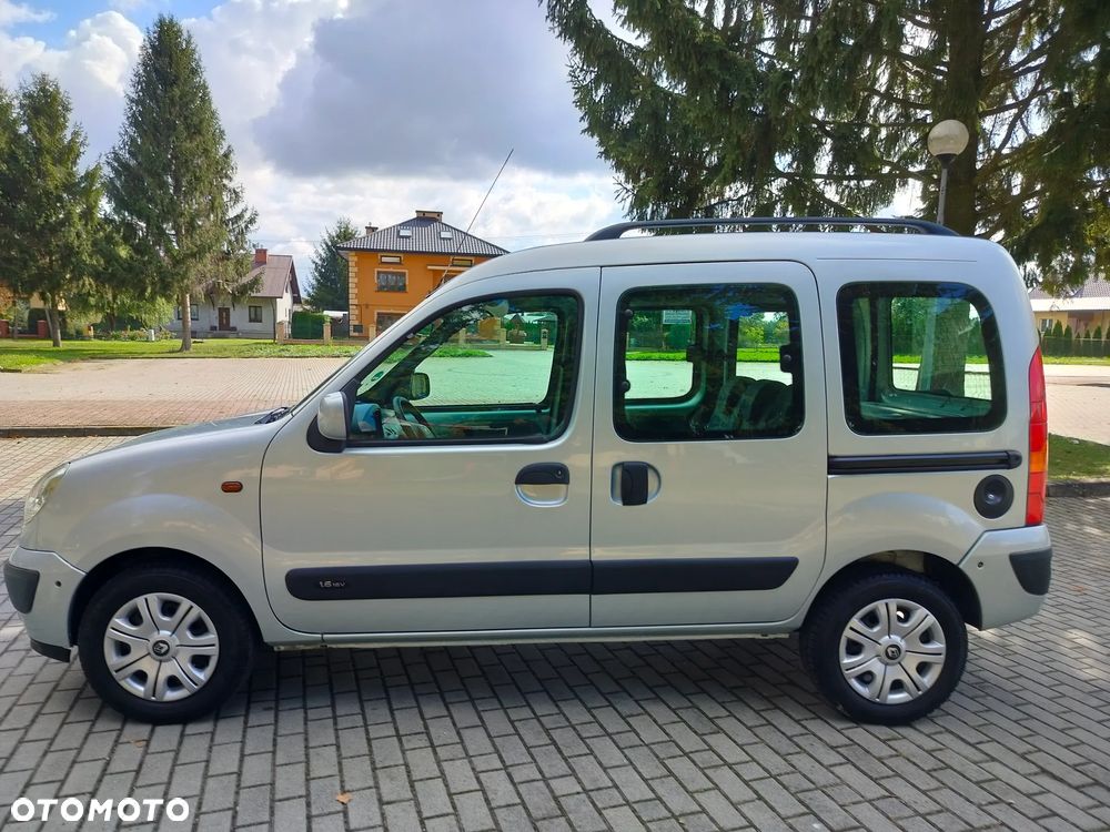 Renault Kangoo 1.6 16V Privilege - 9