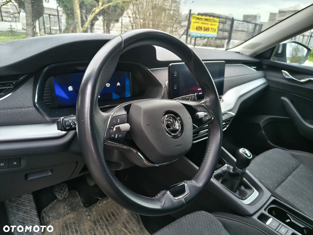 Skoda Octavia 1.5 TSI ACT Active - 7