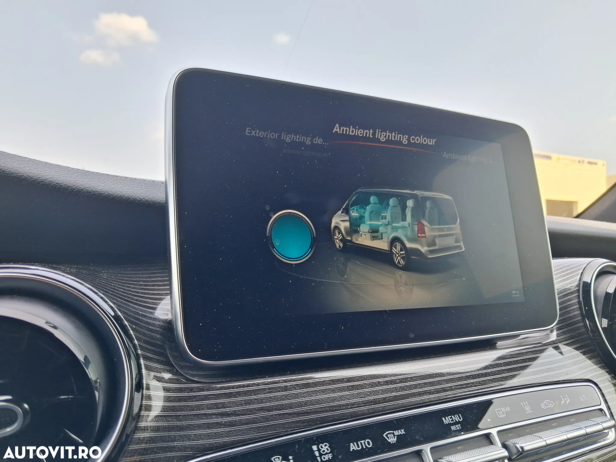 Mercedes-Benz V 300 d Combi Lung 237 CP RWD 9AT - 27
