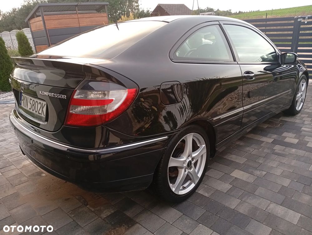 Mercedes-Benz C-Class 2007 photo 3
