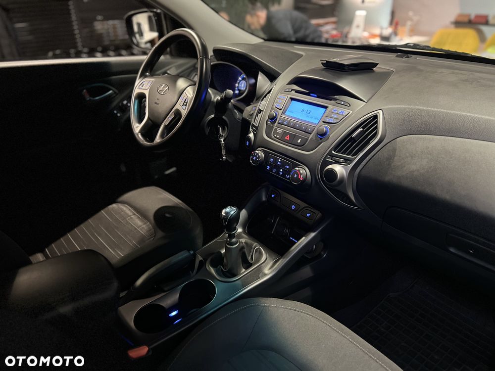 Hyundai ix35 1.6 2WD blue Style - 12